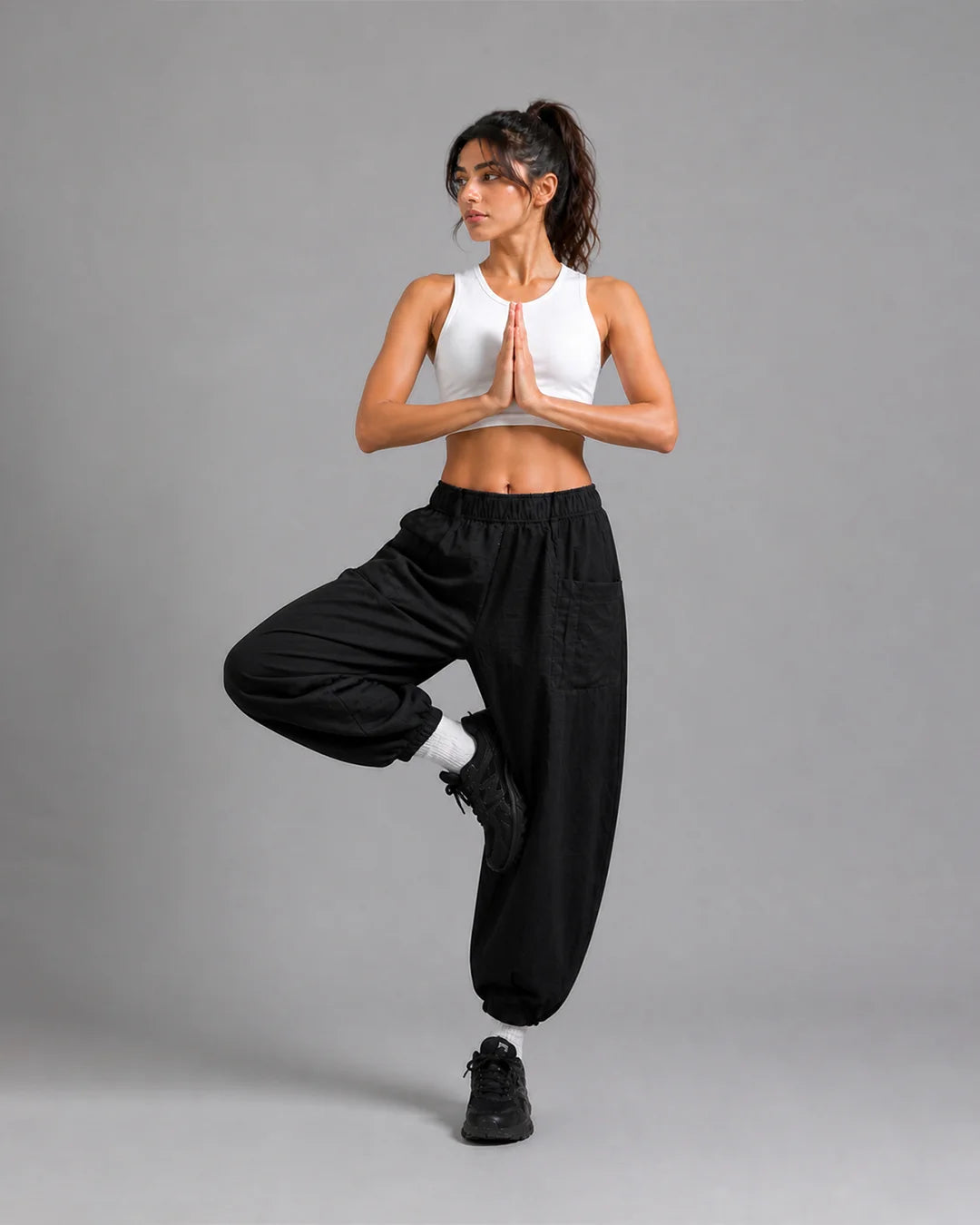 OYSTERS WOMEN's AEROZEN RELAXED FIT YOGA PANTS
