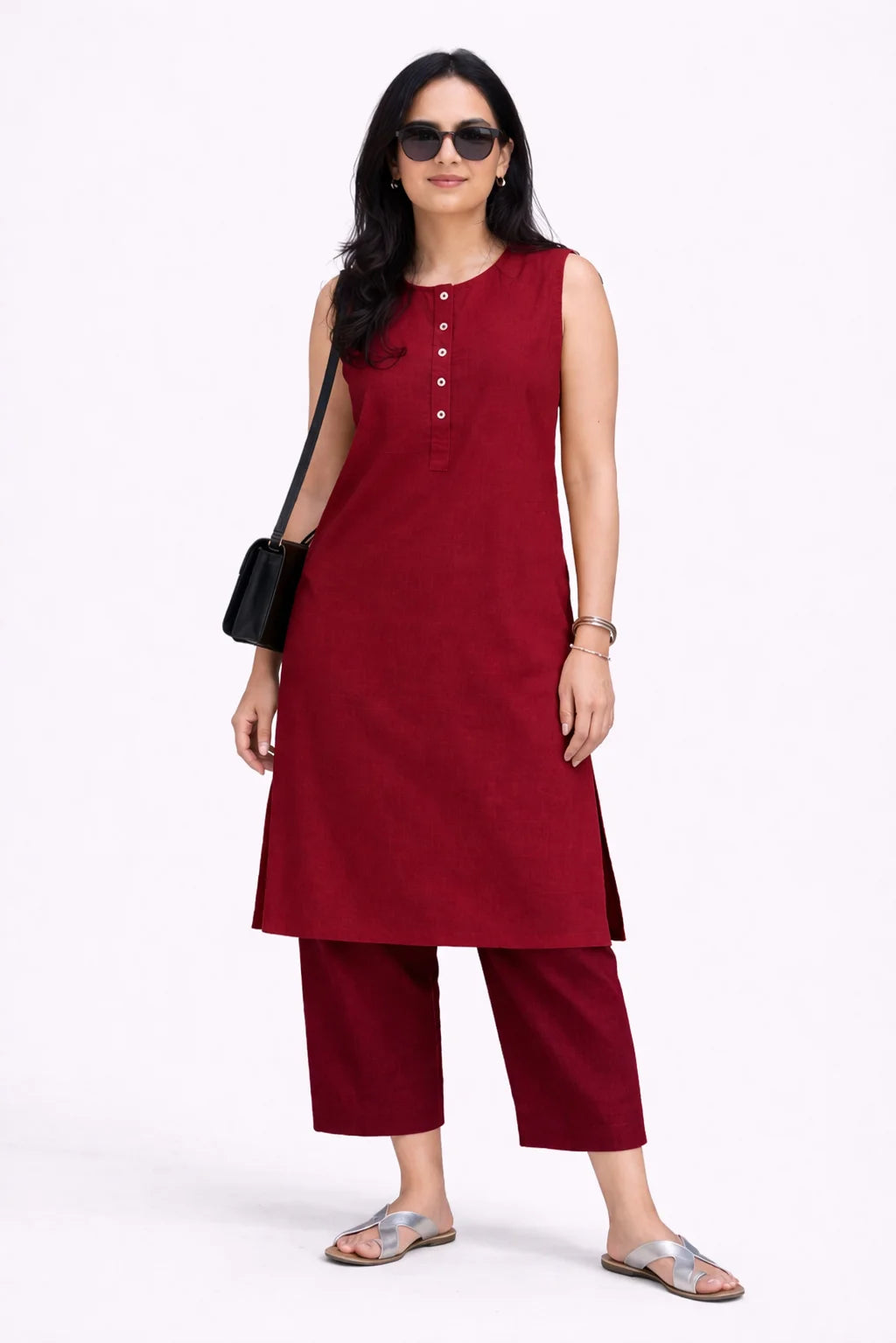 Effortless Black Sleeveless Straight Kurta