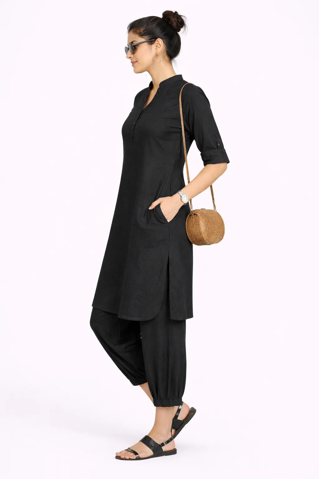 Relaxed Fit Black Kurta Set