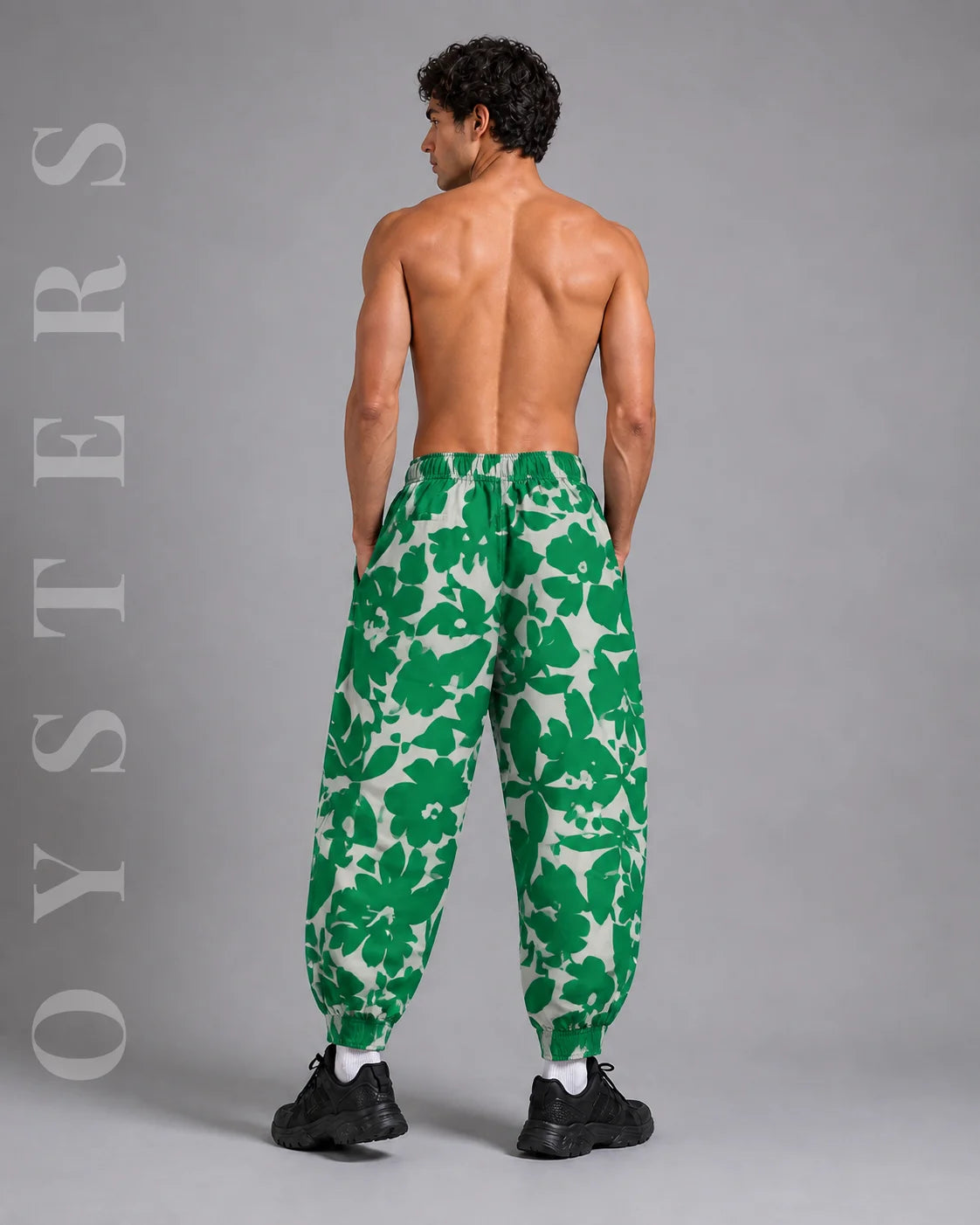 OYSTERS MEN's GREEN WHITE PRINTED AEROZEN RELAXED FIT YOGA PANTS