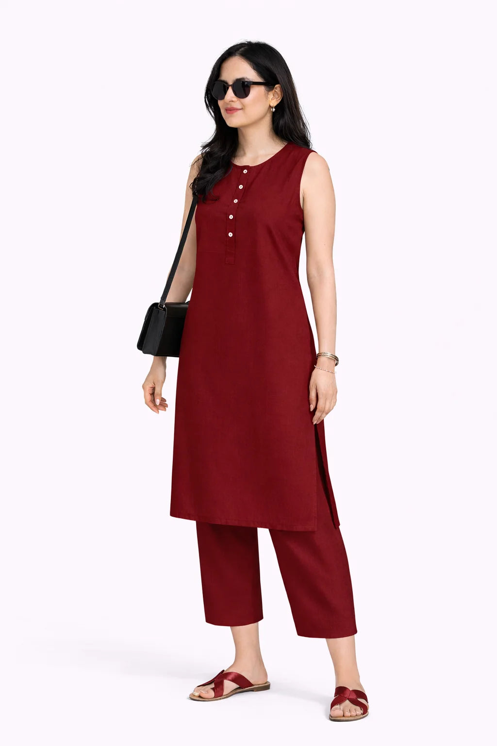 Effortless Black Sleeveless Straight Kurta